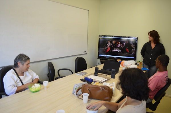 Leia mais sobre o artigo Exibição de filme com audiodescrição é realizado no NGIME