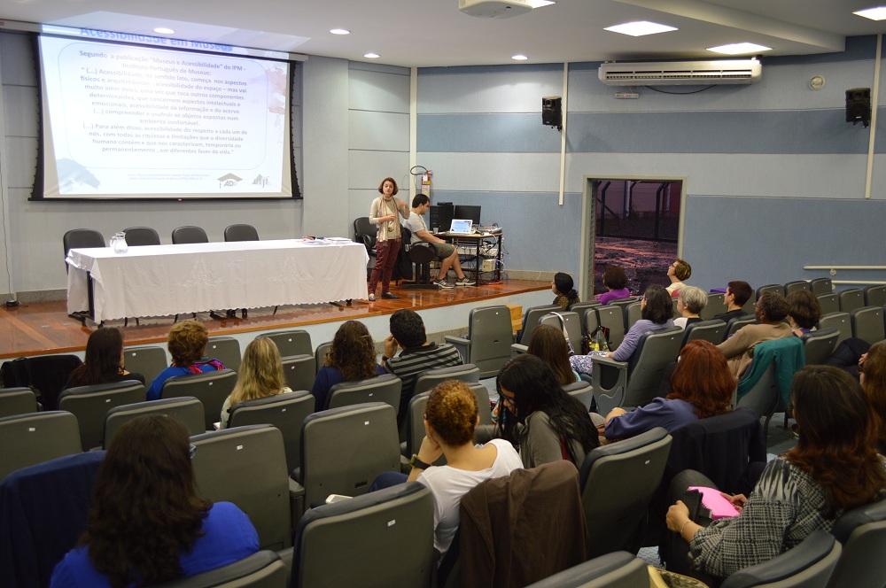 Leia mais sobre o artigo 3º encontro presencial de audiodescrição amplia campo de atuação de alunos no mercado