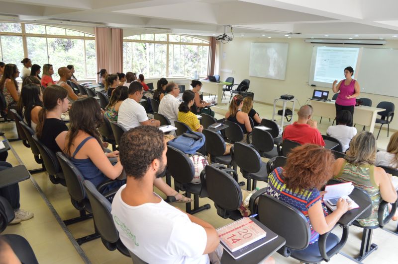 Leia mais sobre o artigo Tutores do curso de Aperfeiçoamento NGIME/UFJF recebem capacitação