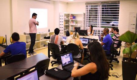 Leia mais sobre o artigo Curso de Educação Física a distância promove reunião com tutores